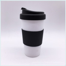 Экологическая особенность и чашки и блюдцы BPA Free Пластиковая кружка для кофе PP с крышкой